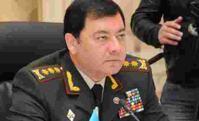 Uzun süredir ortalarda görünmeyen Azerbaycan Genelkurmay Başkanı'nın görevden aldığı doğrulandı