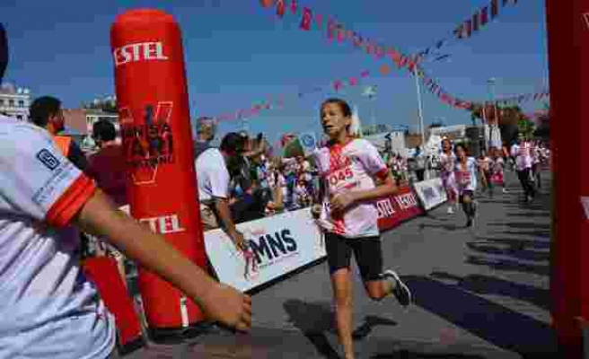 Vestel Yarı Maratonu’nda çocuk koşusu tamamlandı