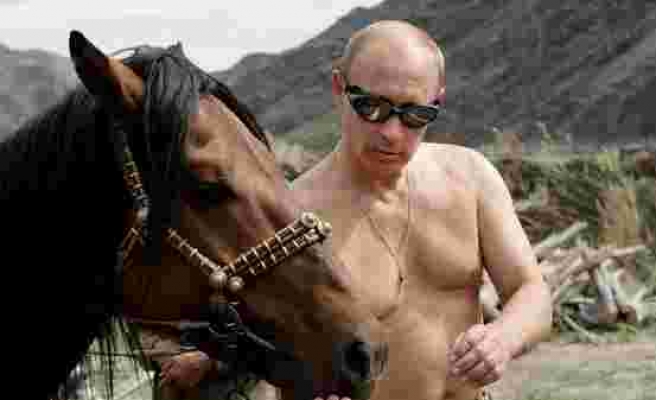 Vladimir Putin, Rusya'nın En Seksi Erkeği Seçildi