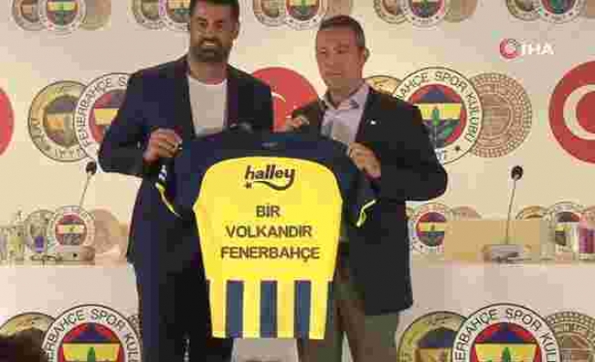 Volkan Demirel, Fenerbahçe'deki görevinden ayrıldı