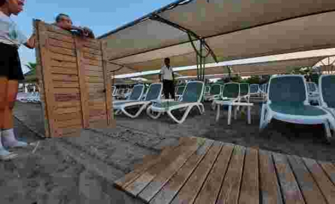 Yavru Caretta Carettalar Otelin Sahile Koyduğu Yürüme Bandı Yüzünden Can Verdi