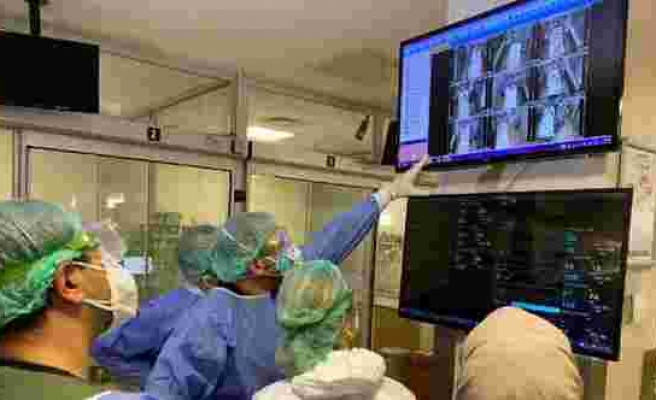 Yoğun bakımdaki corona virüsü hastalarına kameralı takip