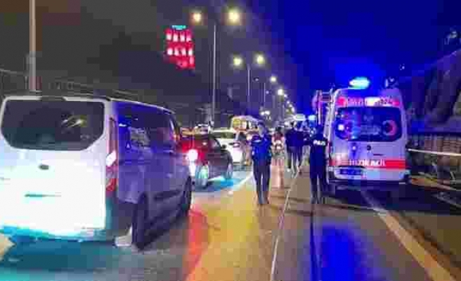 Yol kenarında çalışan İBB işçilerine araç çarptı: 4 kişi öldü