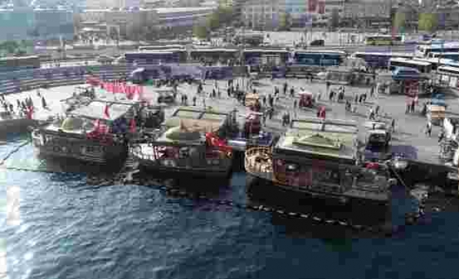 Yürütmeyi Durdurma Kararı Kaldırıldı: Eminönü'ndeki Balık Ekmek Tekneleri Tahliye Edilecek