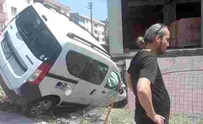 Zongultak'ta direksiyon başında kalp krizi geçiren sürücü inşaat halindeki binaya girdi - Haberler